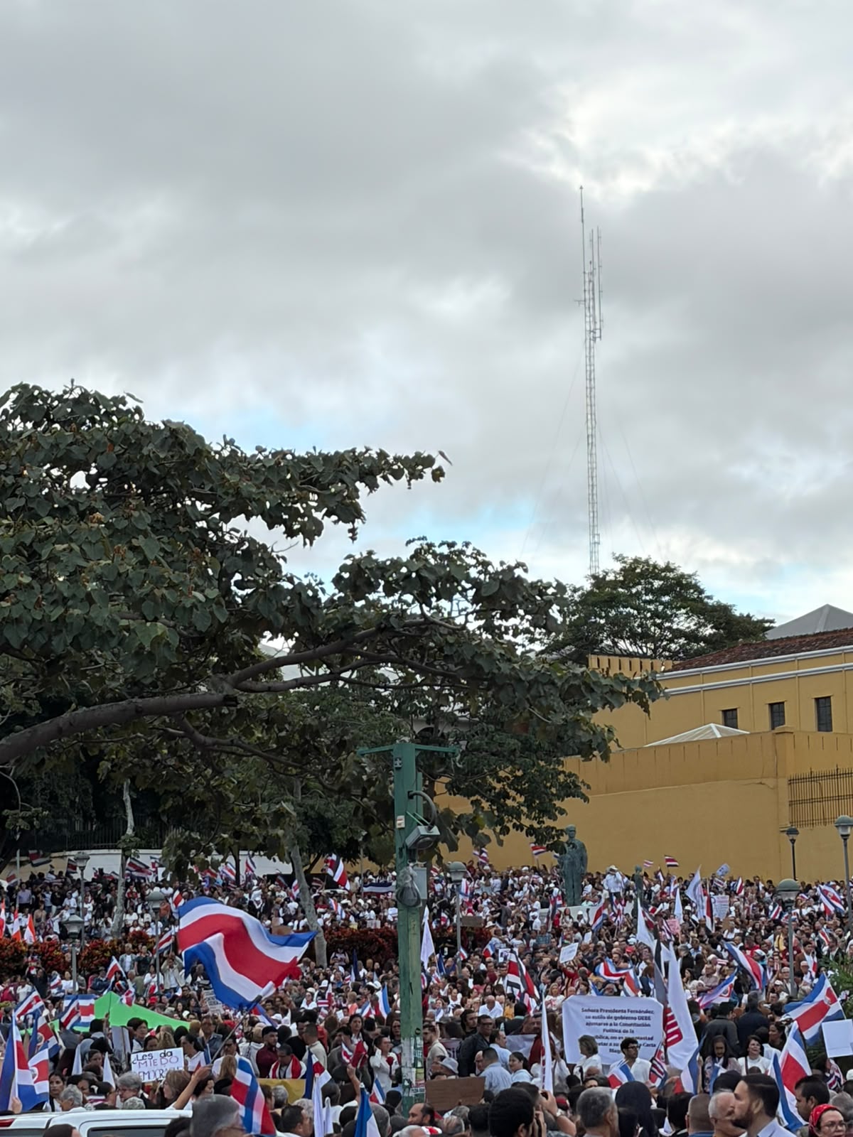 Convocatoria en defensa por la independencia judicial