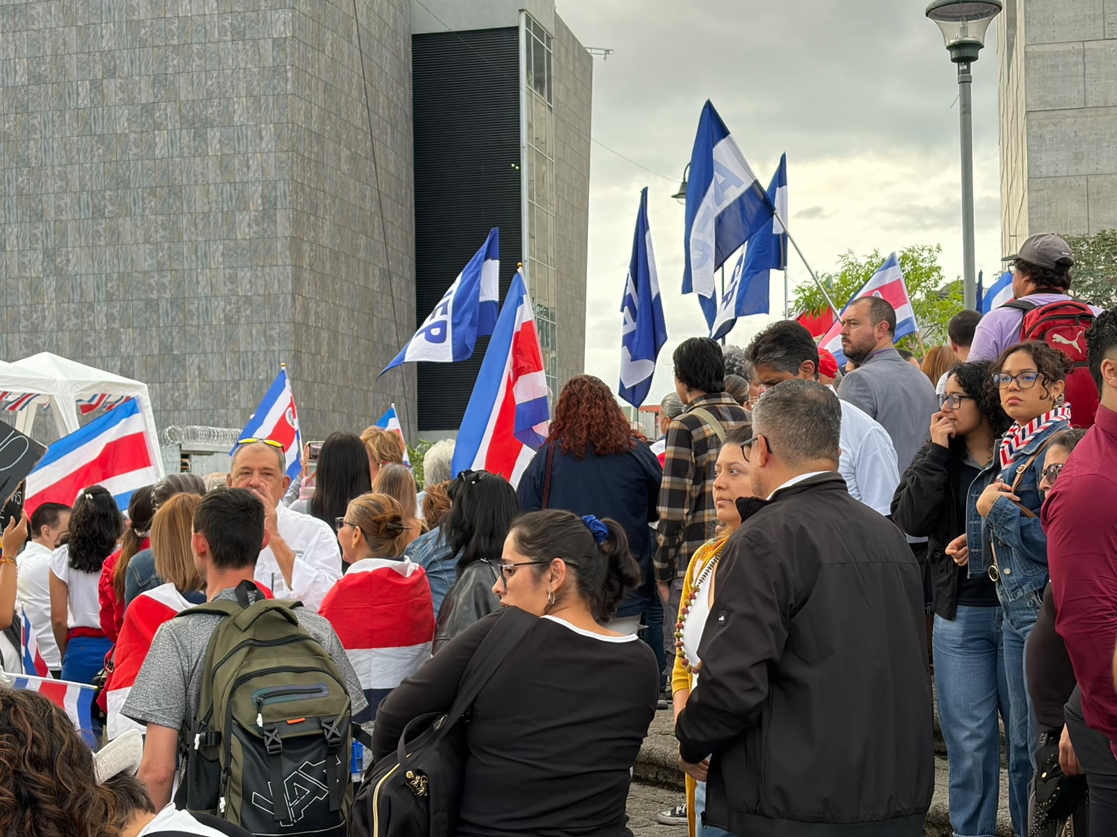 Convocatoria en defensa por la independencia judicial