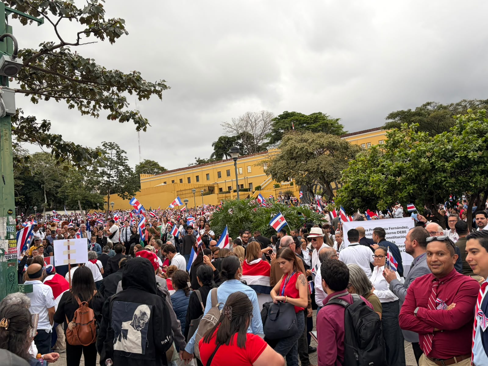 Convocatoria en defensa por la independencia judicial