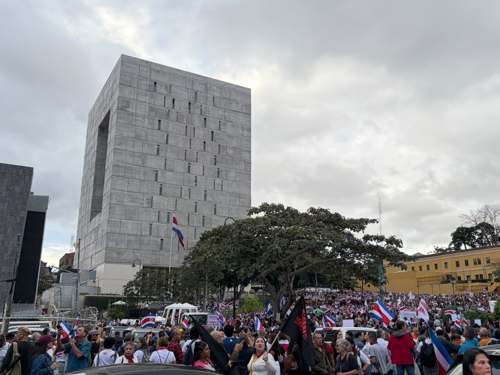 Convocatoria en defensa por la independencia judicial