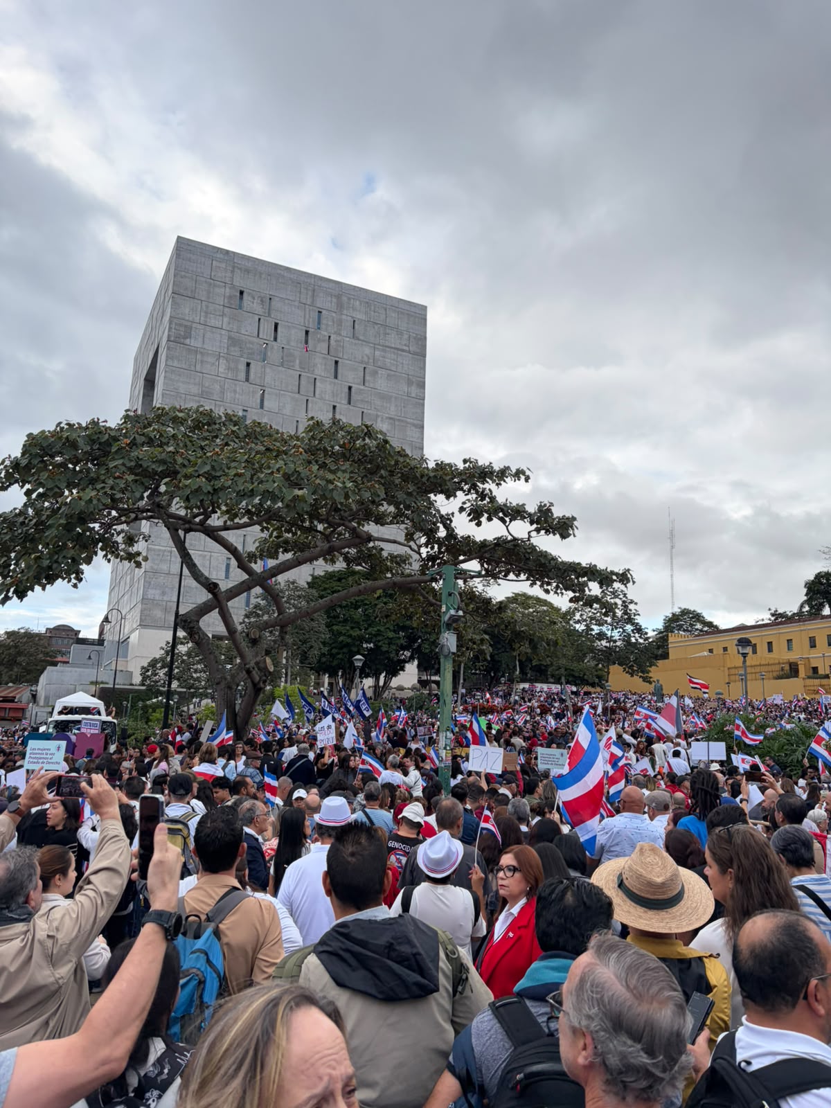 Convocatoria en defensa por la independencia judicial